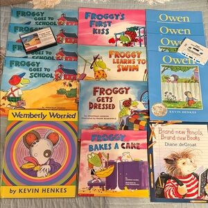 Book lot of 14 Scholastic Froggy, Wemberly Worried, Learning Center Teacher Sets
